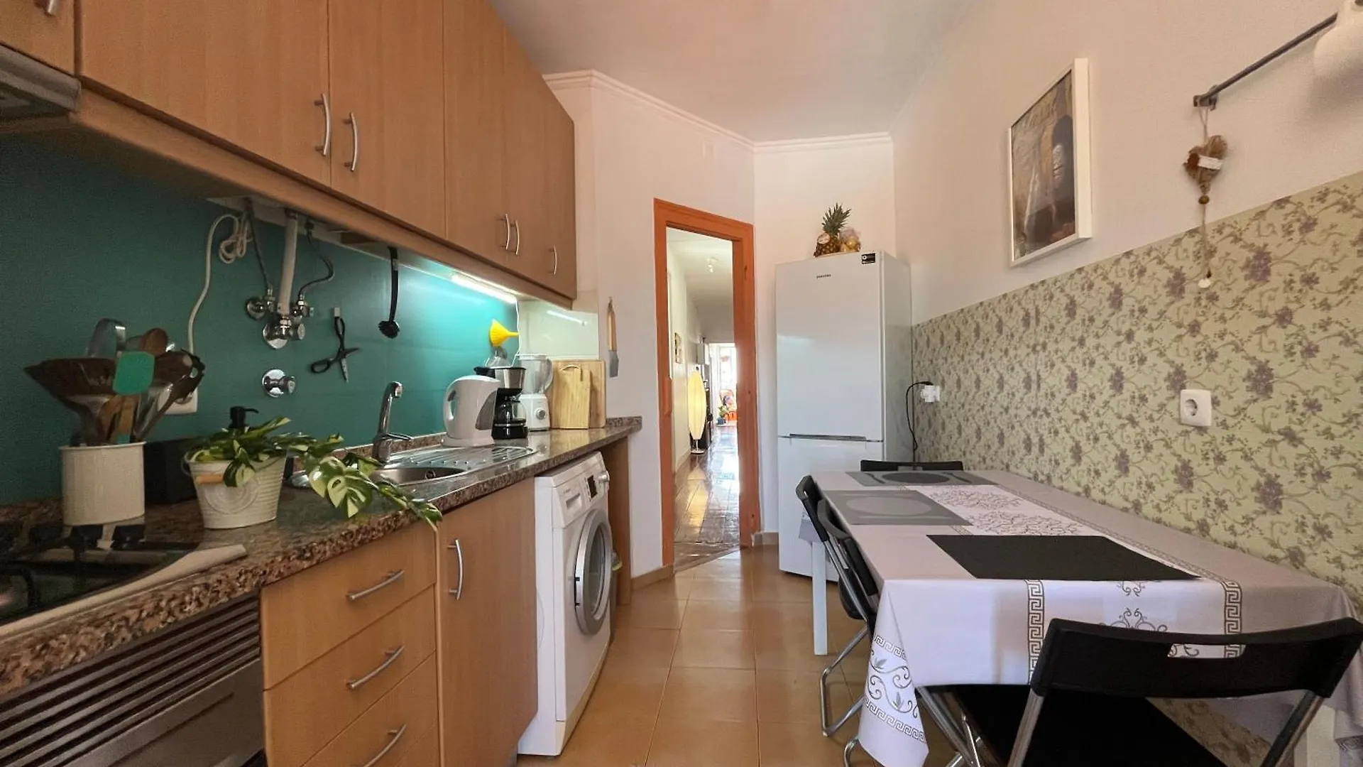Quarto No Apartamento Isabela Lisboa 0*,  Portugal